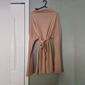 flared sleeve mini dress